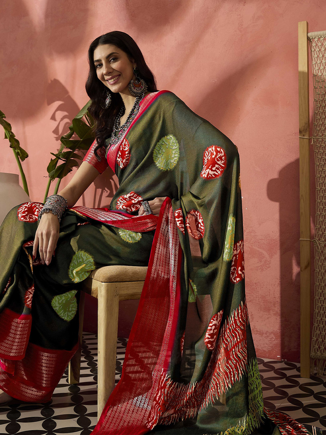 Sangria Fabric Printed Saree With Blouse