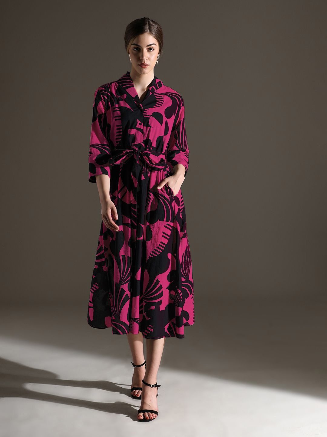 Zolo Label Women Black & Pink Abstract Print Rayon Midi Dress with Belt