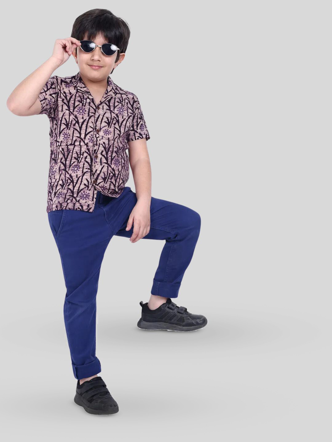 MOSHI Boys Classic Fit Spread Collar Floral Printed Cotton Casual Shirt