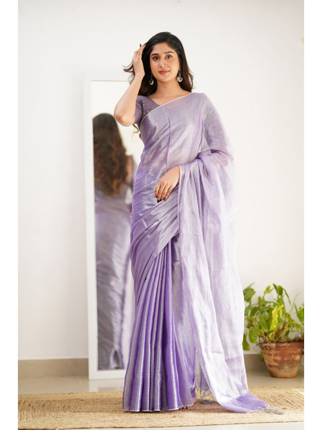 Sutisancha Lavender Handloom Tissue Saree With Designer Blouse