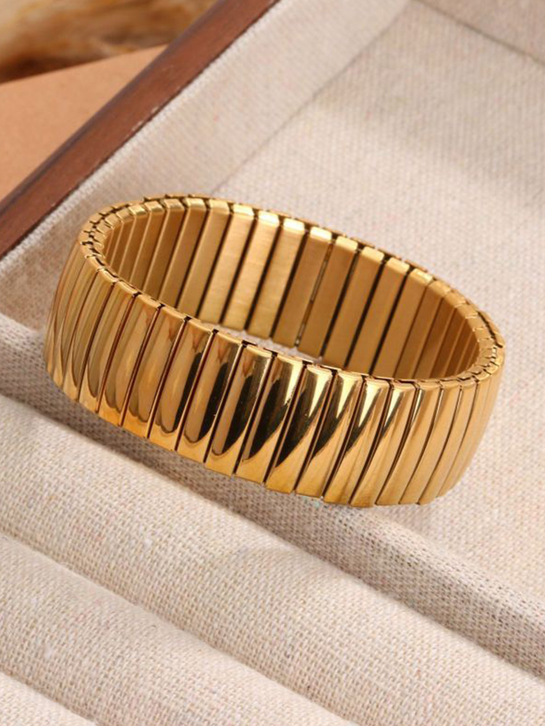 Aviksha Creations 18K Gold Bracelet for 2.6/ 2.8 Size