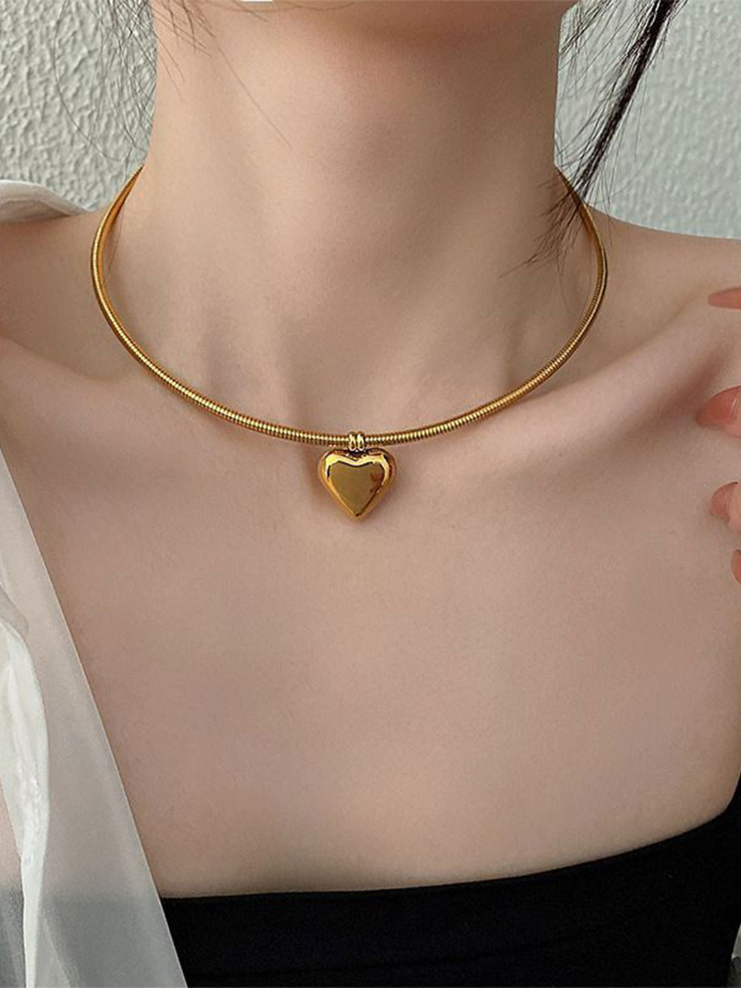 Aviksha Creations Heart Necklace