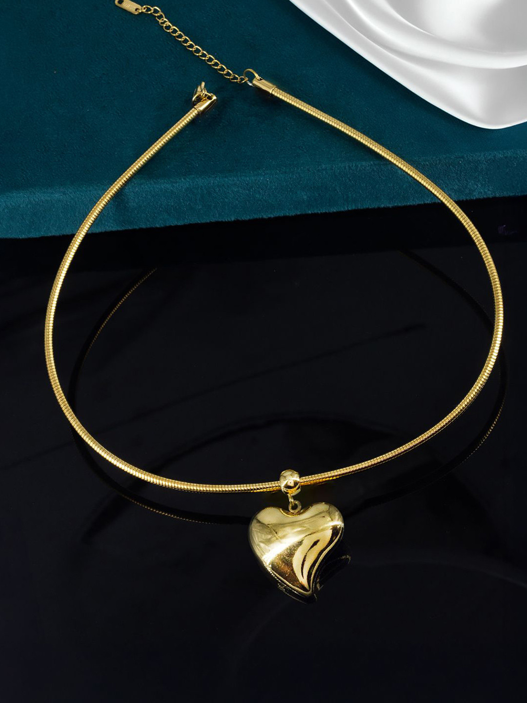 PRIVIU Gold-Plated Stainless Steel Heart Hasli Choker Chain