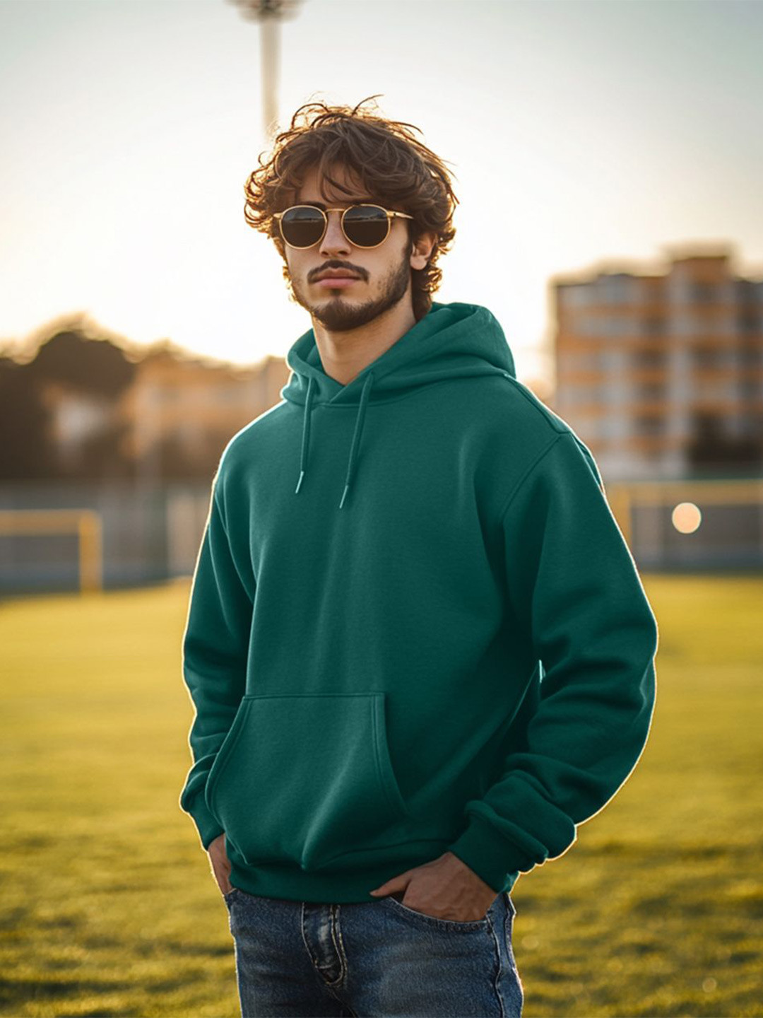 VEIRDO Men Green Solid Cotton Fleece Regular Fit Hooded Pullover Sweatshirt