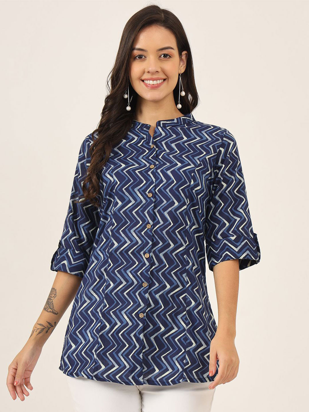 BAESD Women Zig Zag Printed Mandarin Collar Roll-Up Sleeves Cotton Shirt Style Top