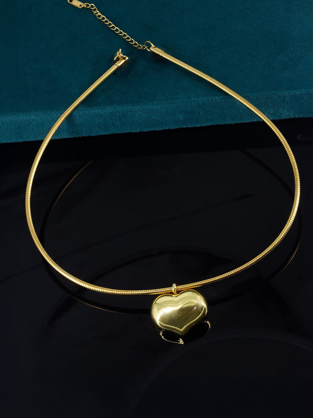 PRIVIU Gold-Plated Stainless Steel Heart Hasli Pendant With Chain