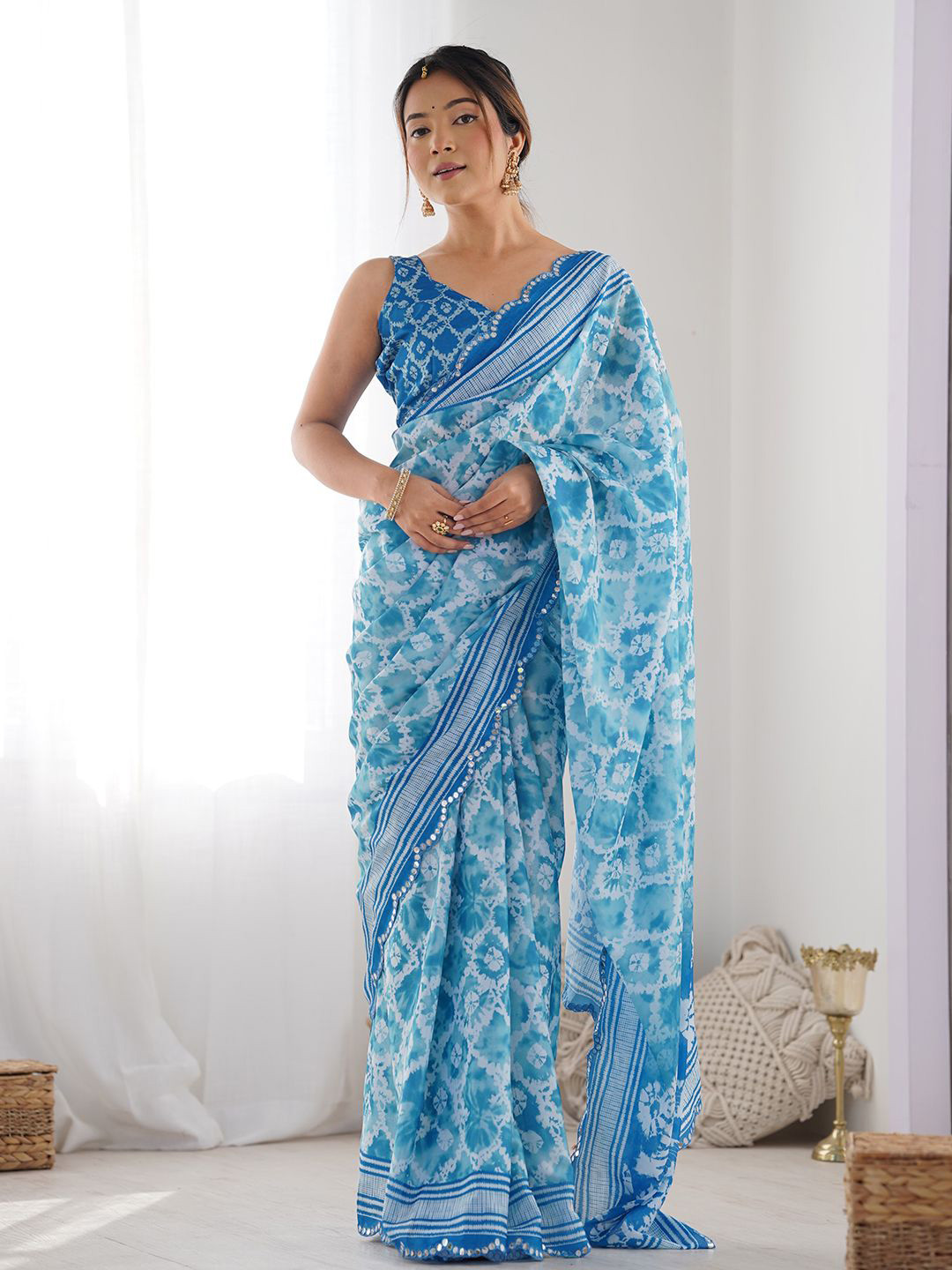 Mitera Tie and Dye Embellished Mirror Work Saree