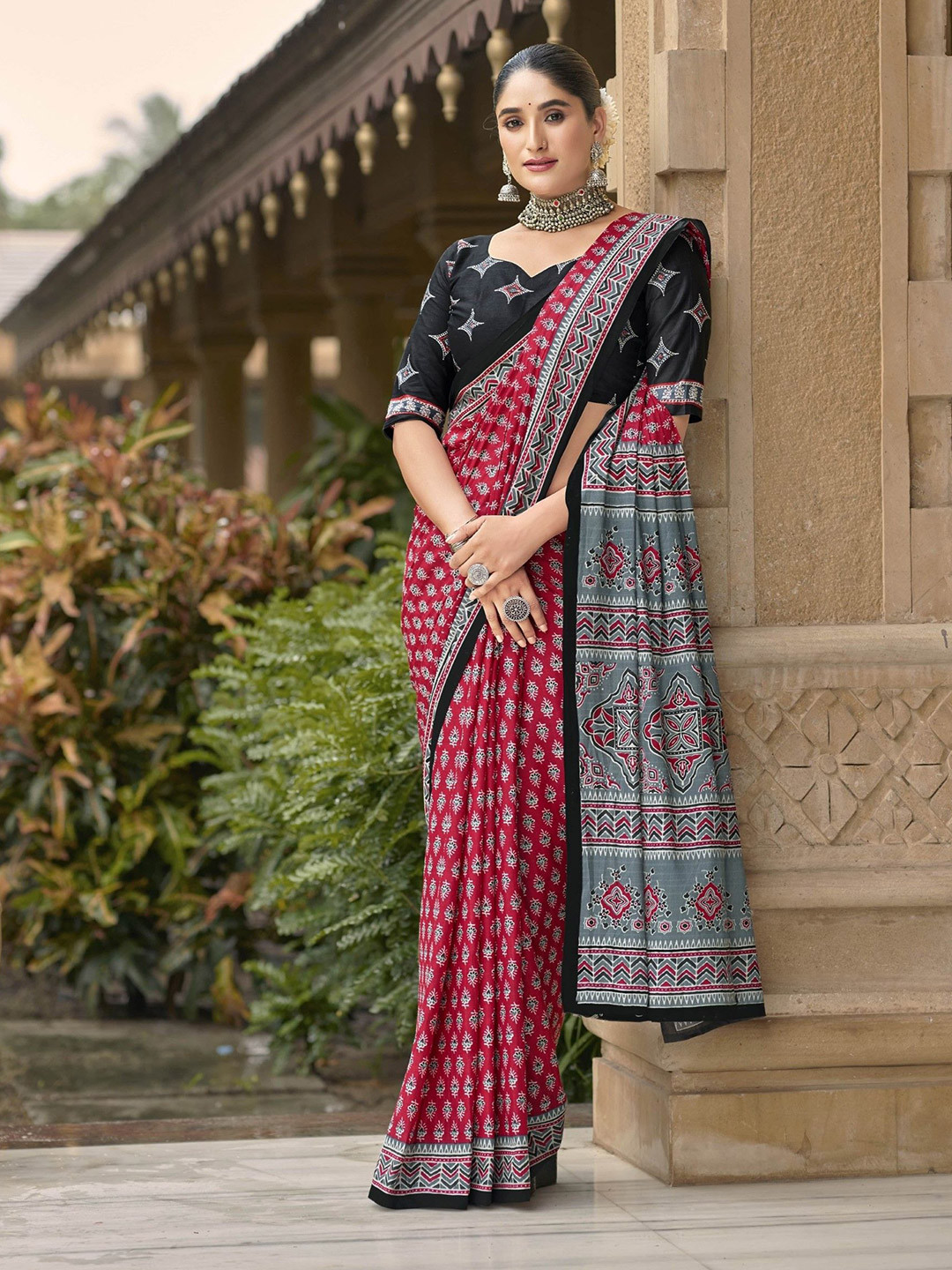 RV CREATION Floral Pure Cotton Bagru Saree