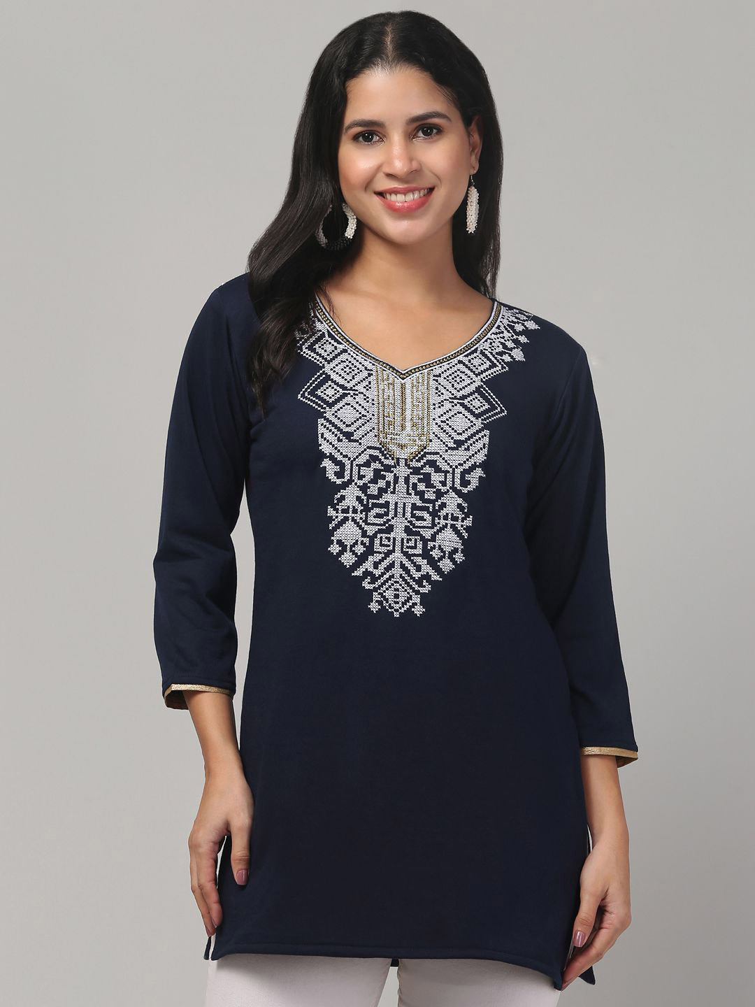 STYLE PREZONE Women Embroidered Round Neck Kurti