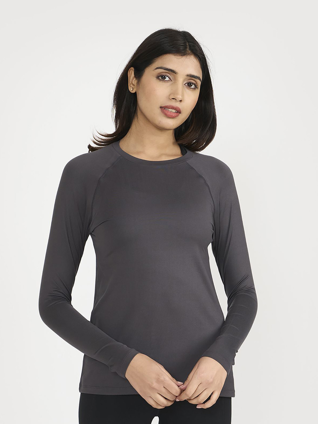 Hunnit Women Zen Round Neck Long Sleeves Activewear Gym Training Top