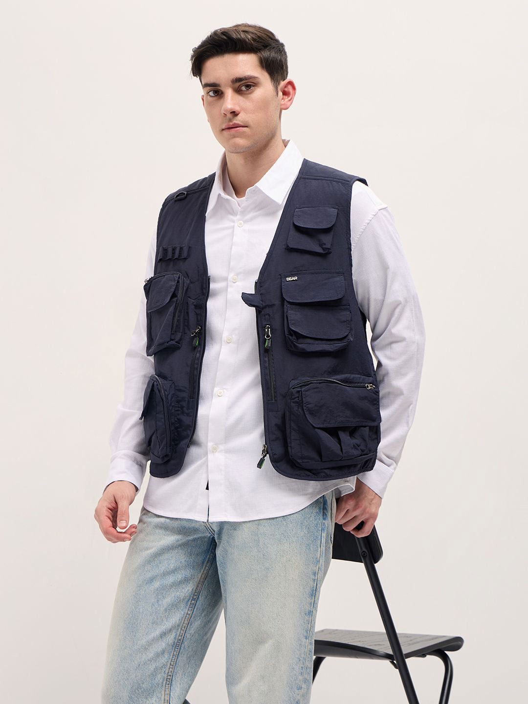 THE BEAR HOUSE Men Collarless Solid Casual Gilet Jacket