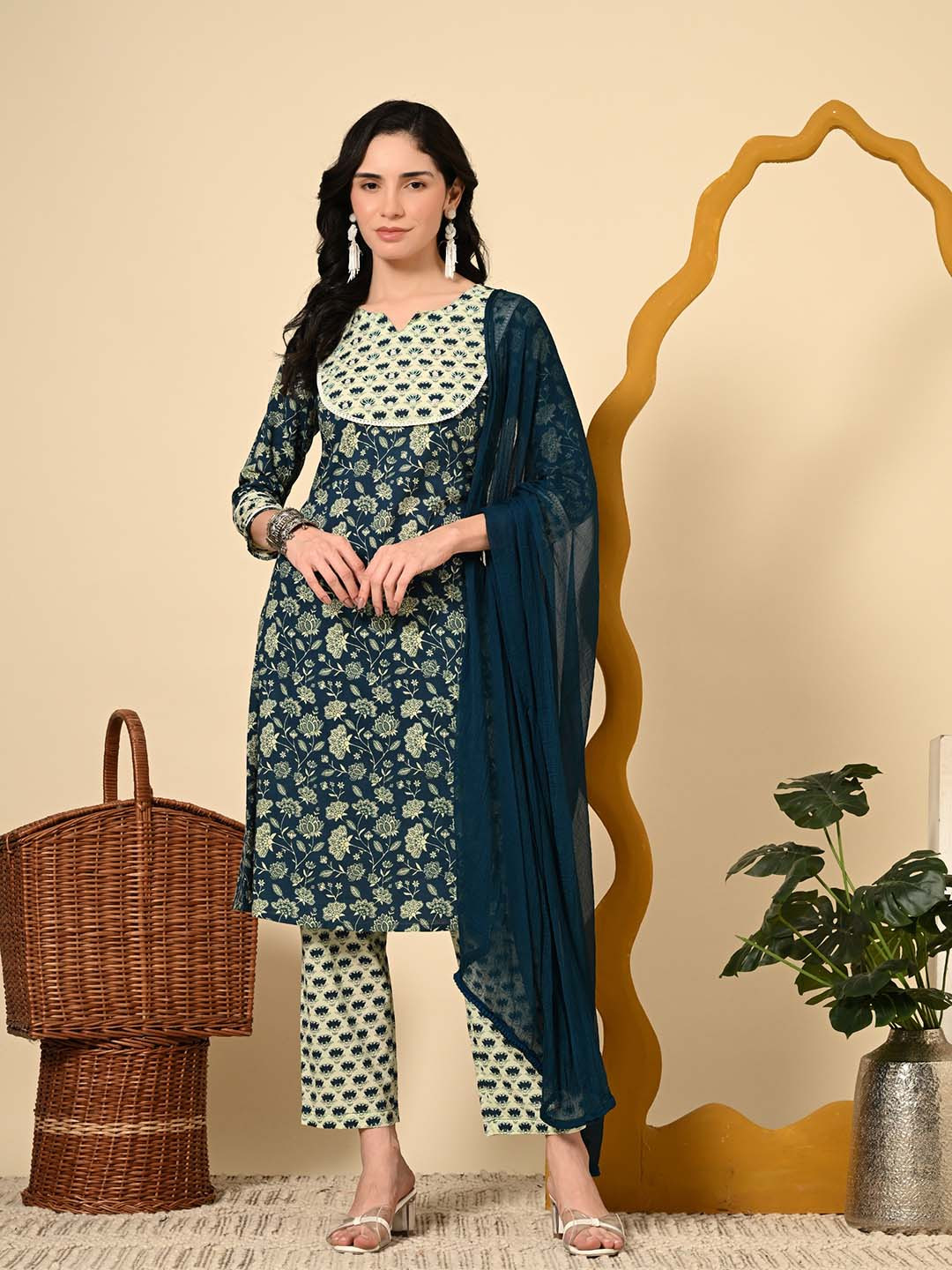 Netreyam Floral Printed Notch Neck Beads and Stones Straight Kurta With Trousers & Dupatta