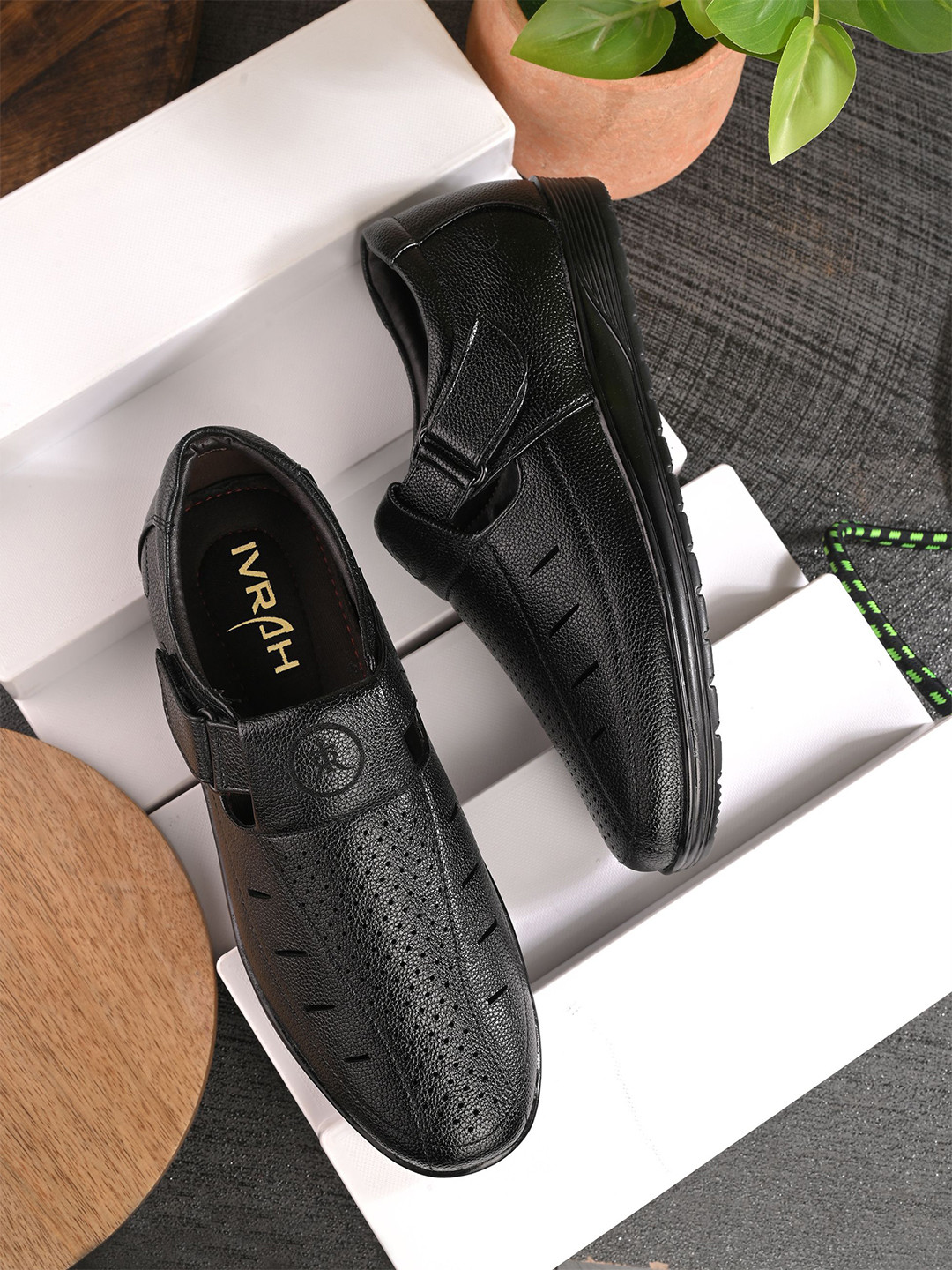 IVRAH Men Shoe-Style Sandals