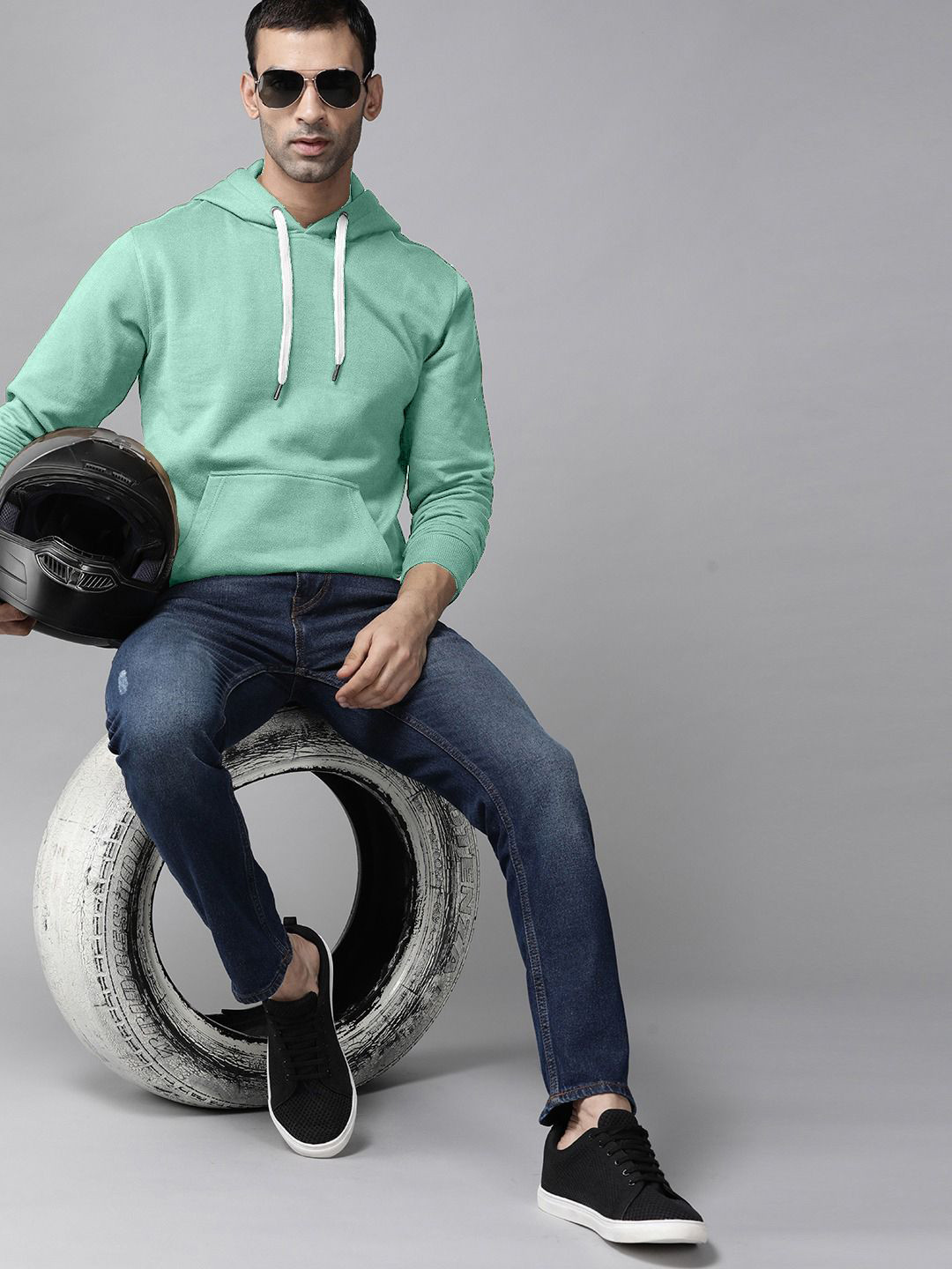 ELLITI Men Hooded Sweatshirt