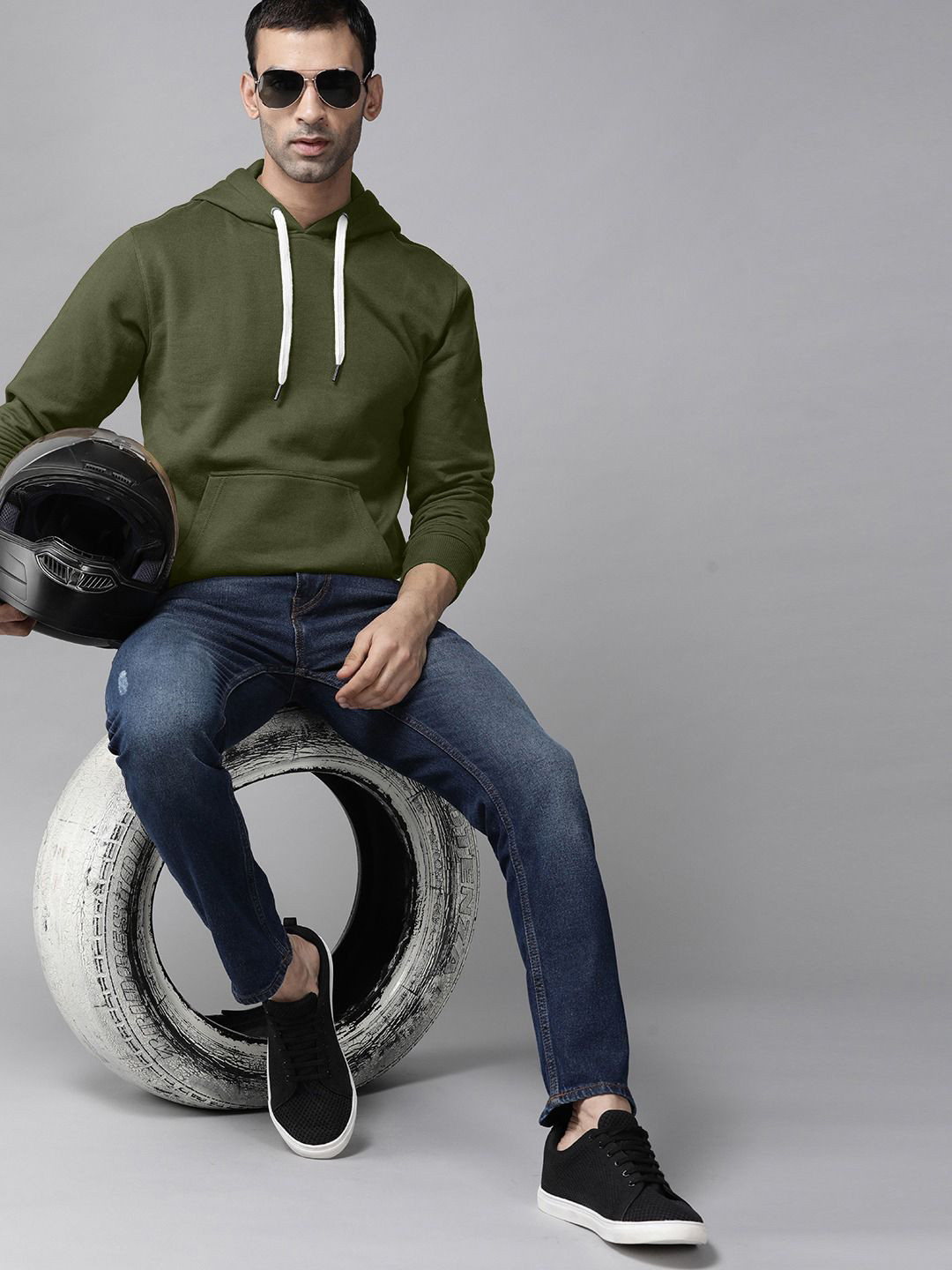 ELLITI Men Hooded Sweatshirt