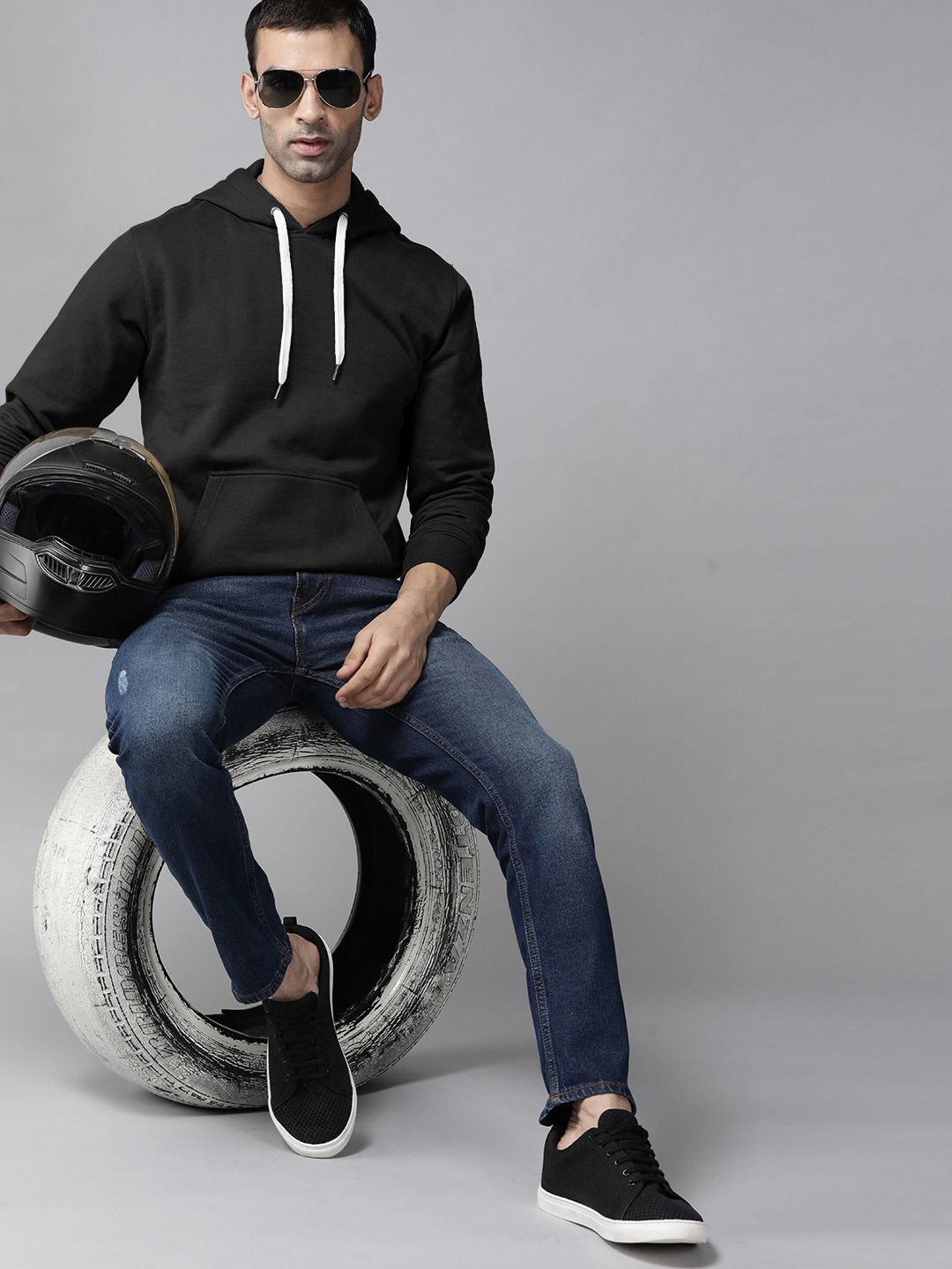ELLITI Men Hooded Sweatshirt