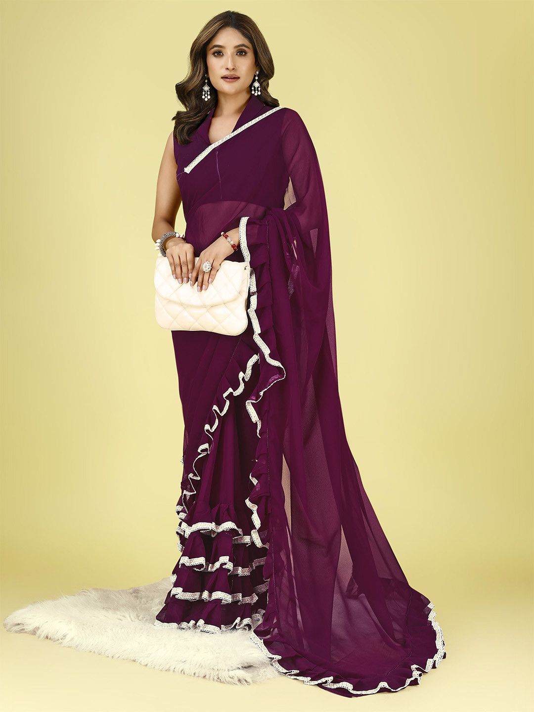 F FASHION Women Saree With Embroidered Border