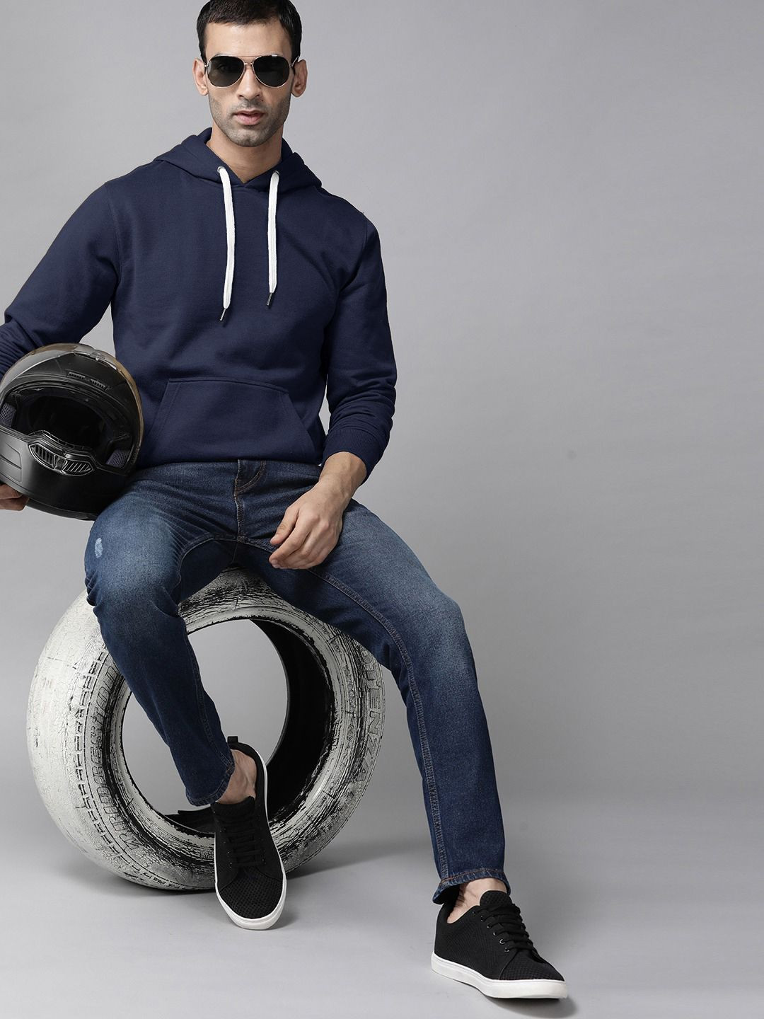 ELLITI Men Hooded Sweatshirt