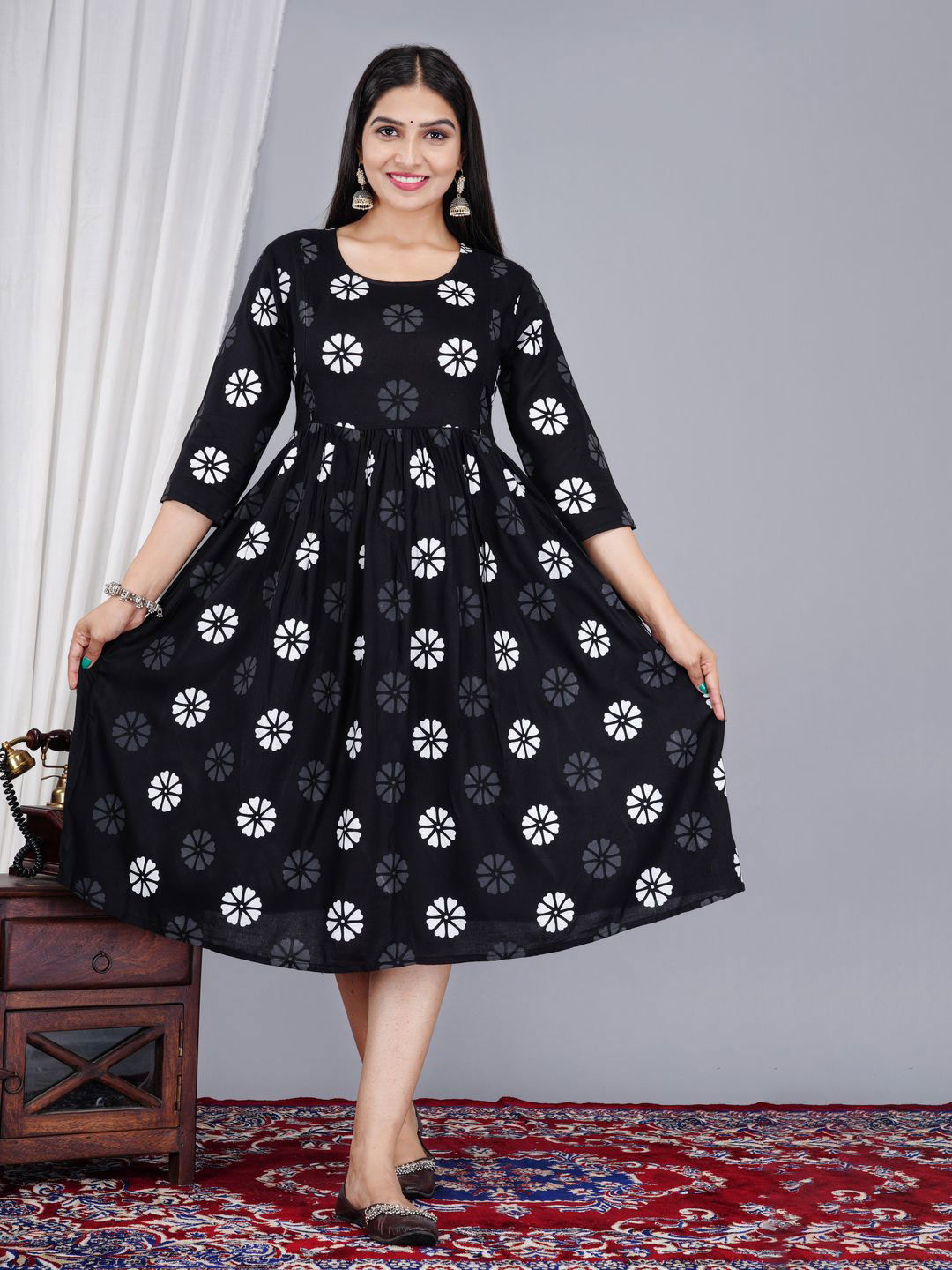 Loyster Women Floral Printed Gown Ethnic Dresses