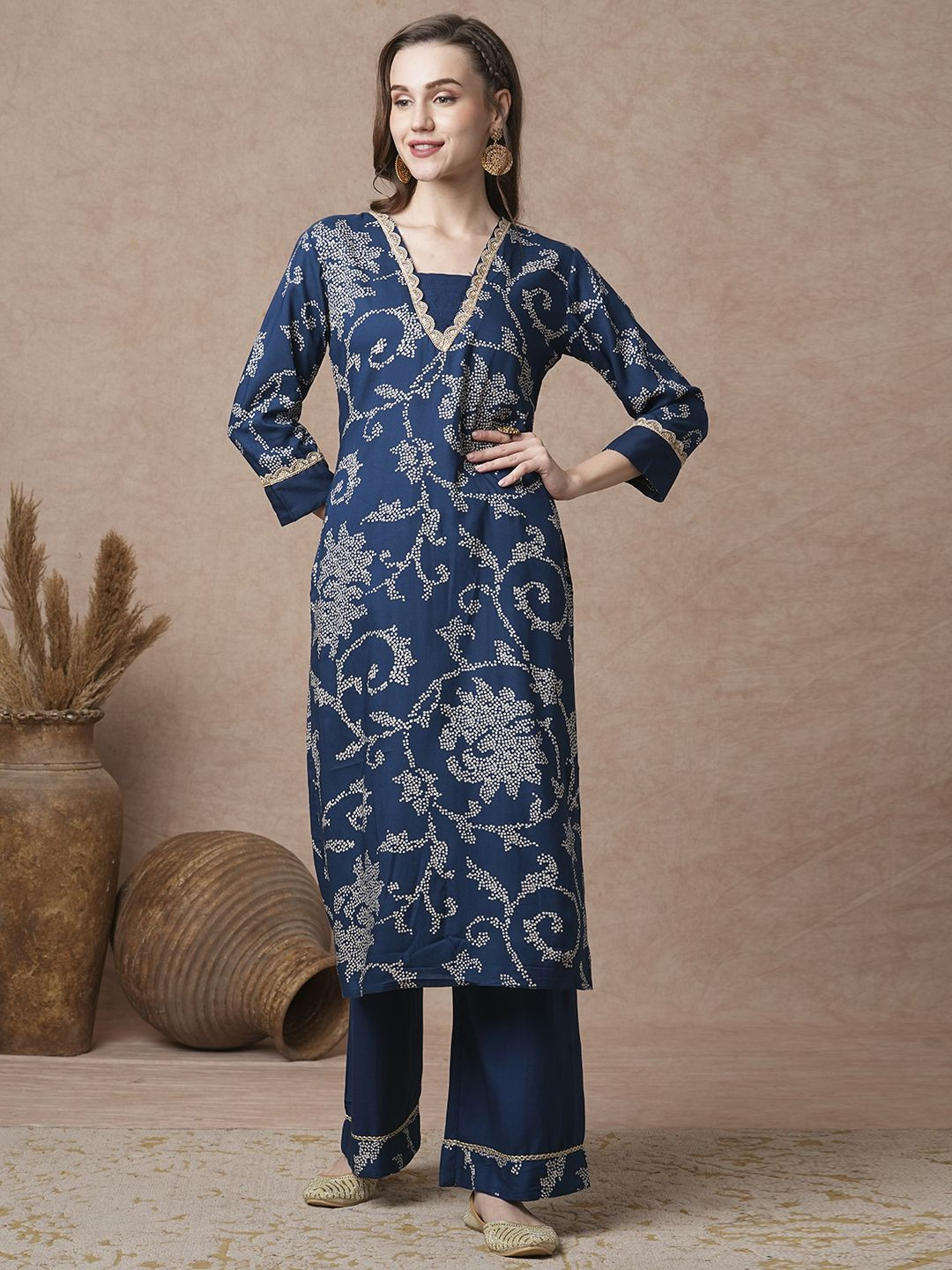 FASHOR Navy Blue Floral Printed Square Neck Straight Kurta With Palazzos