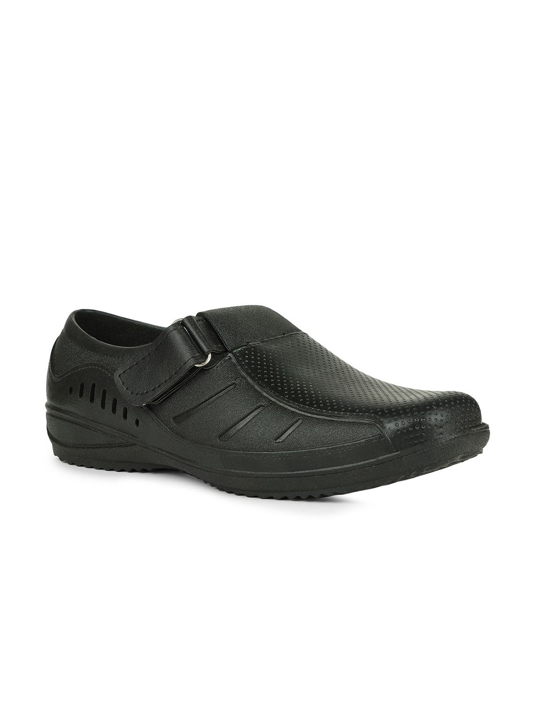 Bata Men Comfortable  Shoe-Style Sandals With Breathable Design for All-Day Comfort