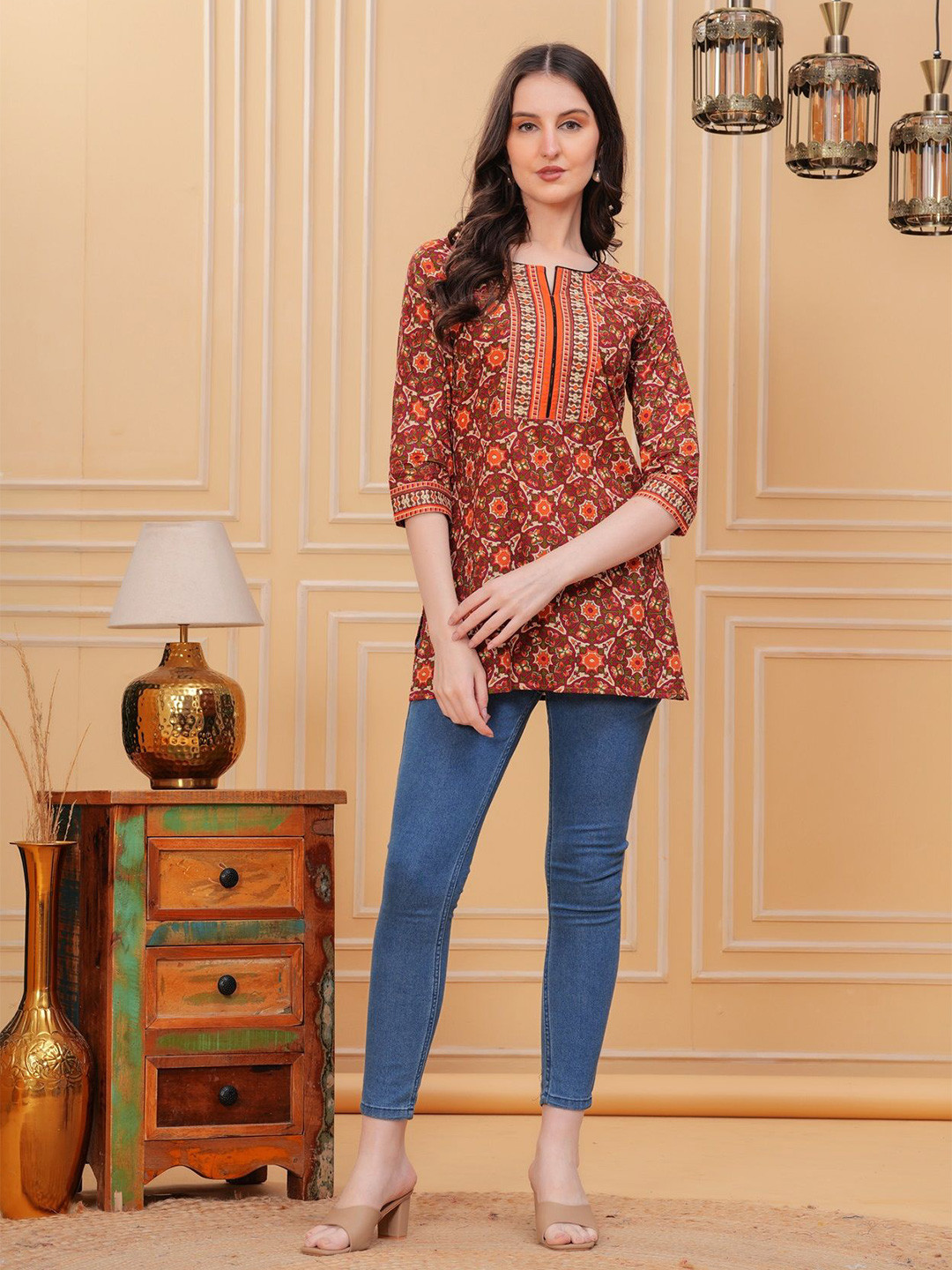 KIRNYA Women Floral Printed Top