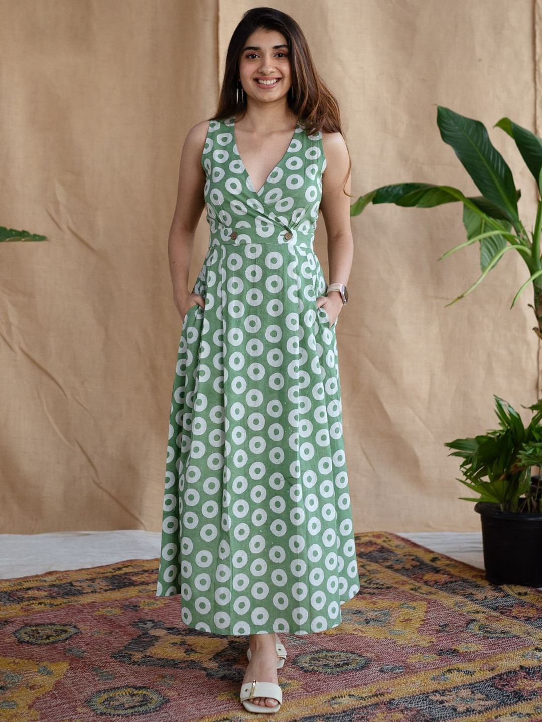 THE INDIAN ETHNIC CO Green A-Line Batik Cotton Dress