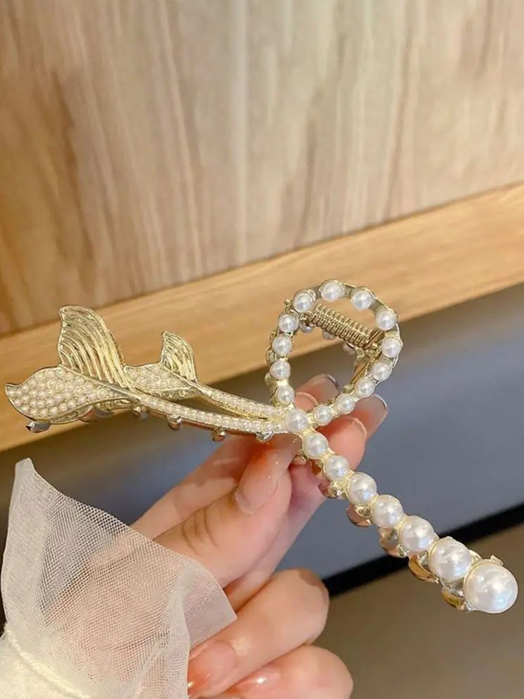 Radhya Accessories Women Mermaid Metal Hair Claw