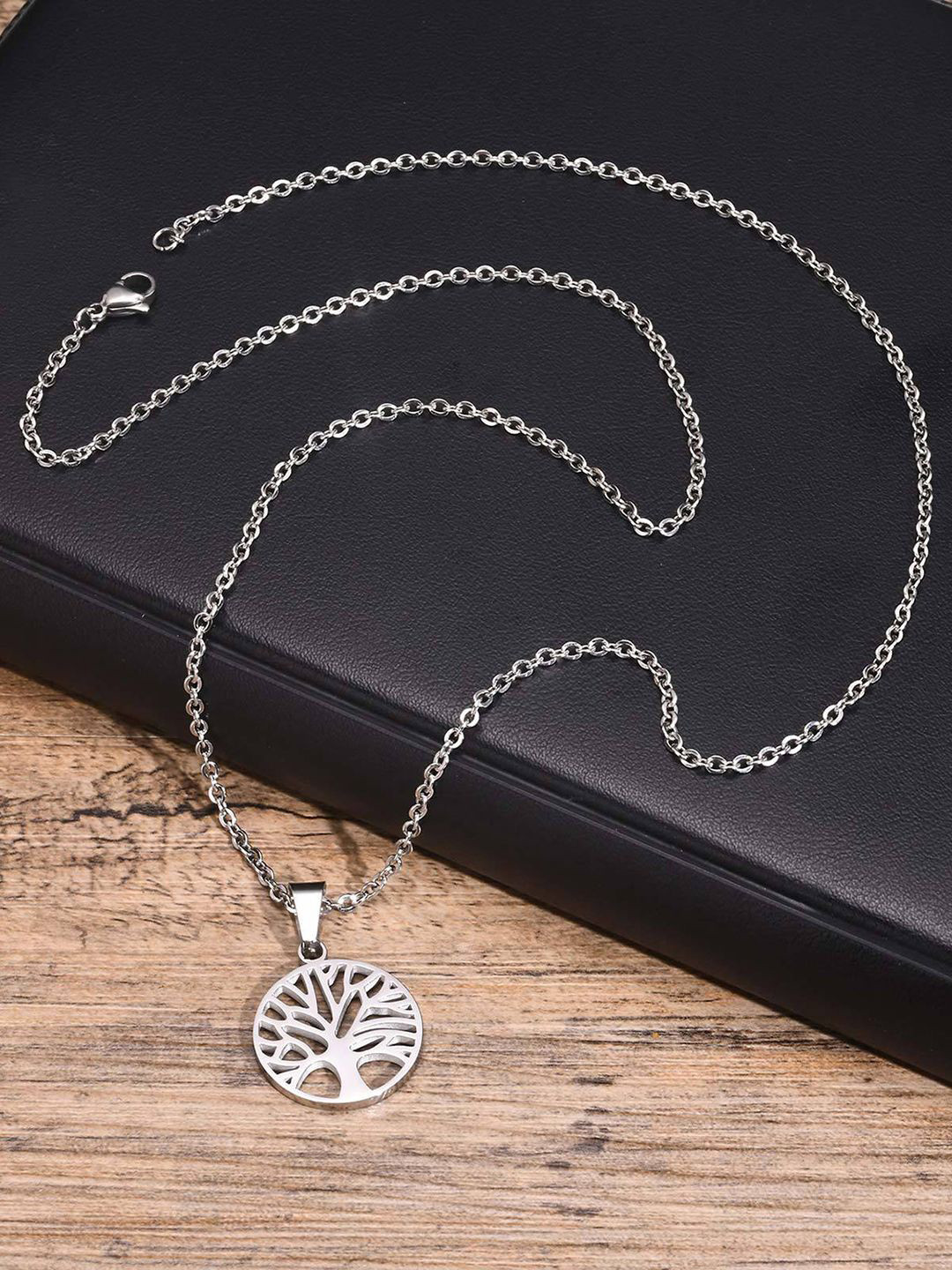 Peora Men Silver-Plated Stainless Steel Circular Fancy Life of Tree Pendant with Chain