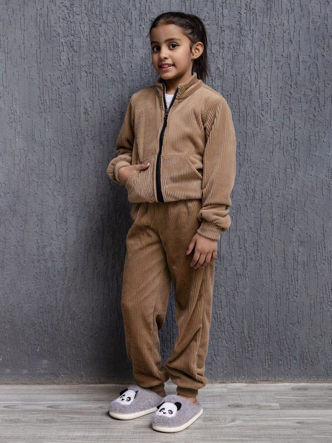 KAVISH Girls High Neck Pure Wool Sweatshirt With Jogger