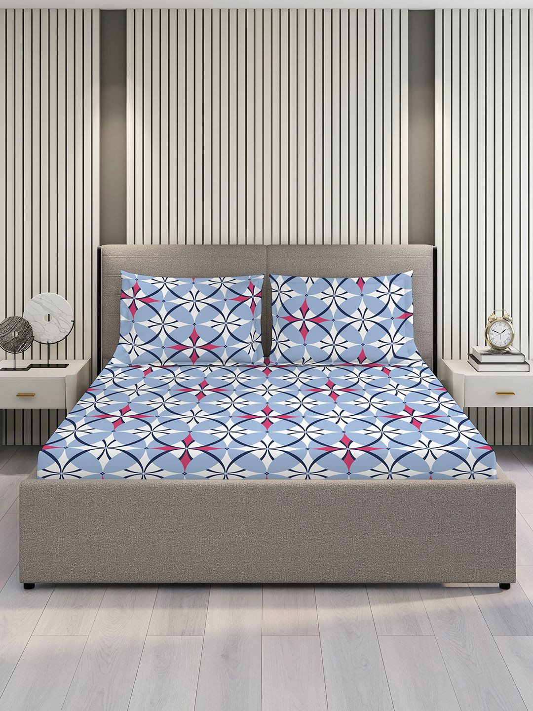 Layers Argos 225 CVC Blue Geometrical Print King Bedsheet & Pillow Covers 2.74 m x 2.74 m