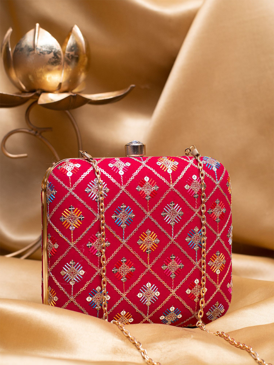 ARTKLIM Thread Embroidered Box Clutch with Sling Chain