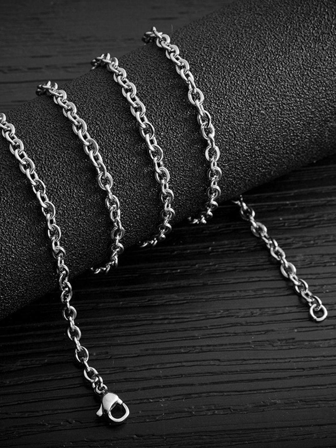 Peora Men Silver-Plated Stainless Steel Fancy Cable Minimal Chain