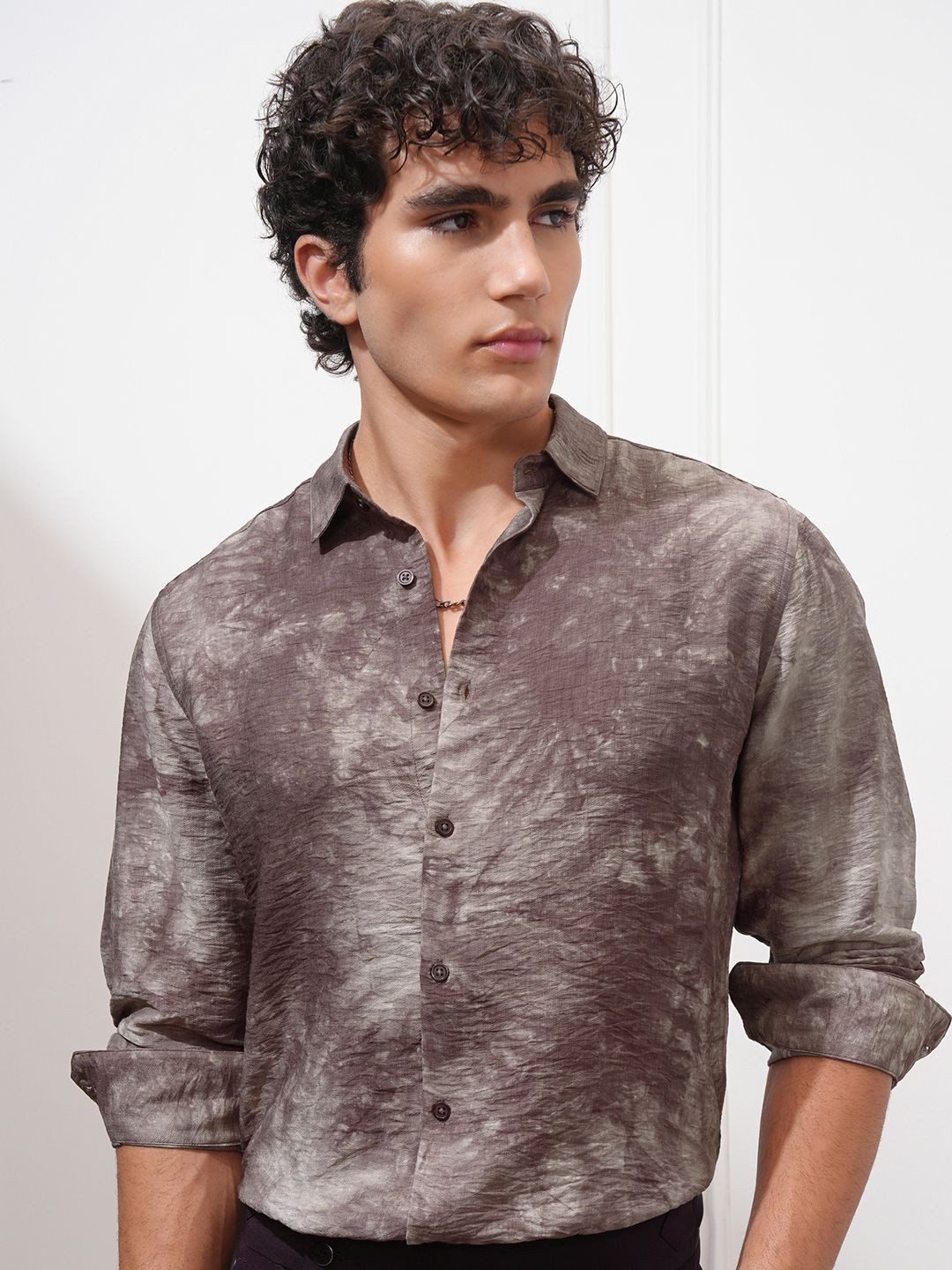 HIGHLANDER Men Printed Crush Textured Slim Fit Occasion shirt