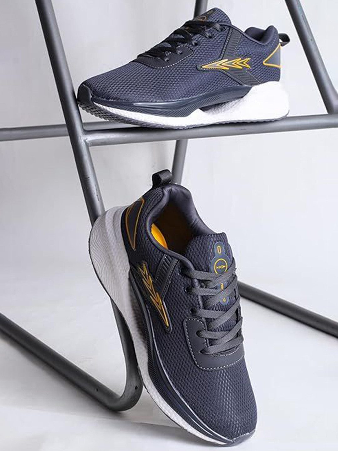 Columbus  BRIO Men Mesh Running Non-Marking Shoes