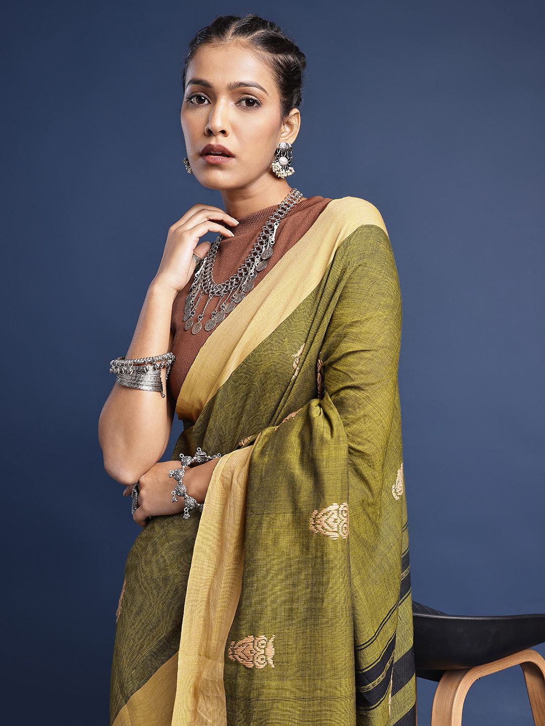 Taavi Woven Design Cotton Dhaniakhali Saree