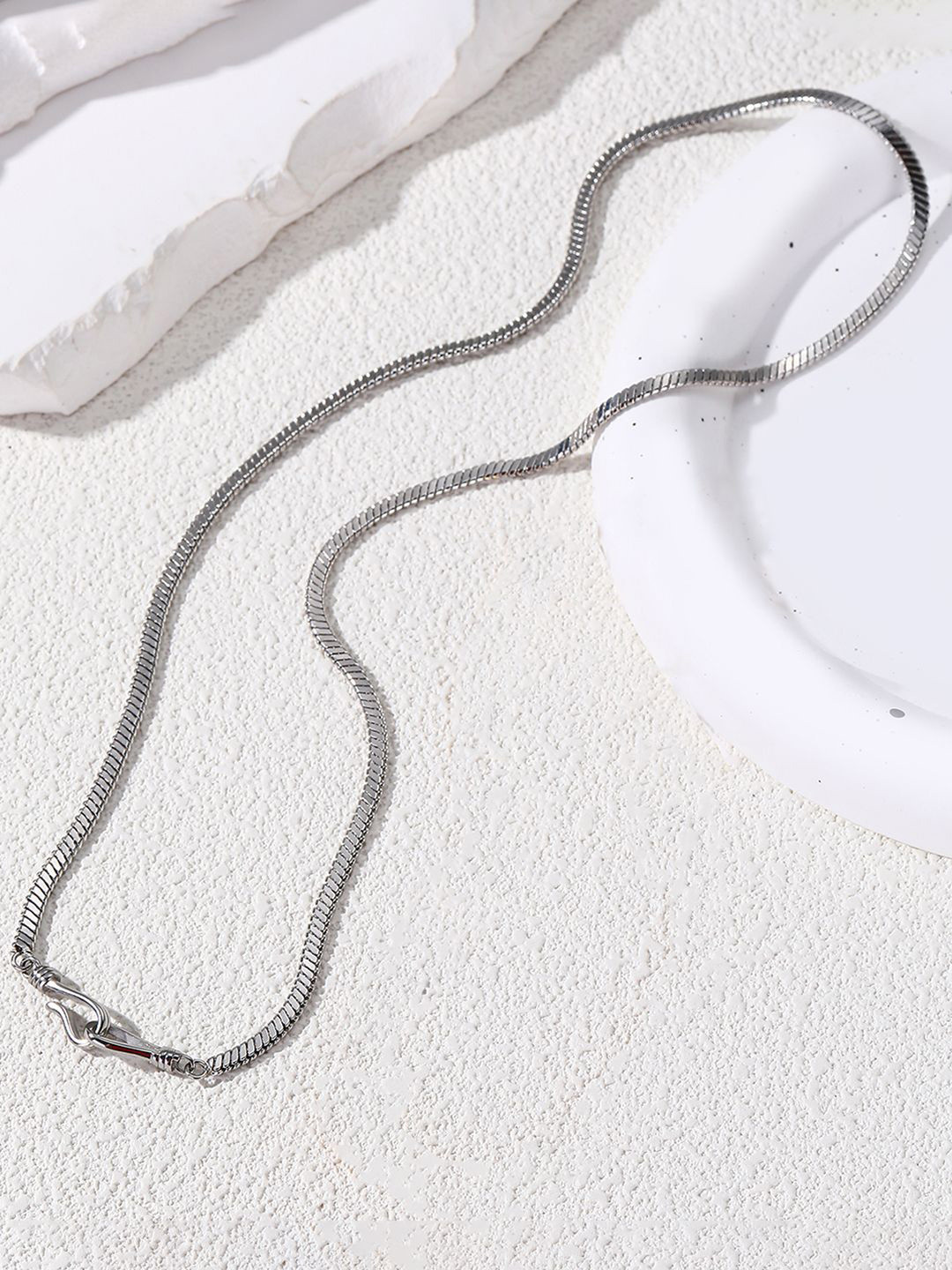 Peora Men Silver-Plated Stainless Steel Snake Minimal Chain