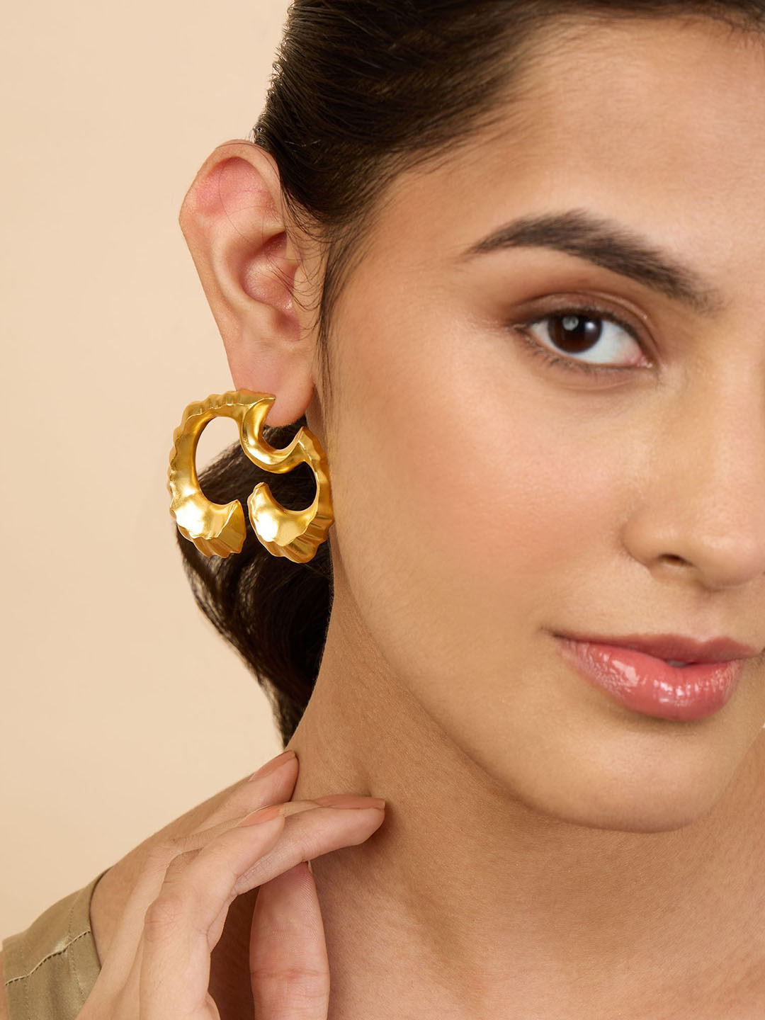 MNSH Coral Wave Gold-Plated Contemporary Studs
