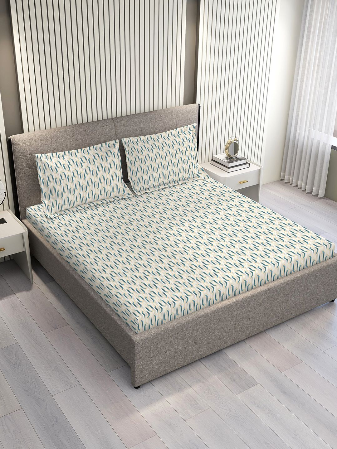 Layers Teal Geometric Printed Pure Cotton 144 TC Queen Bedsheet Set 2.54 m x 2.23 m