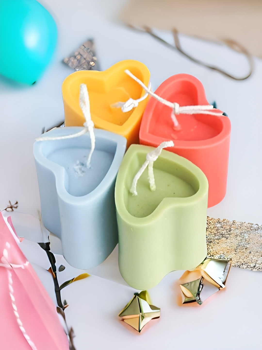 Aromatic Fables Colorful Romance 4Pcs 1 Wick Scented Solid Heart Regular Pillar Candles