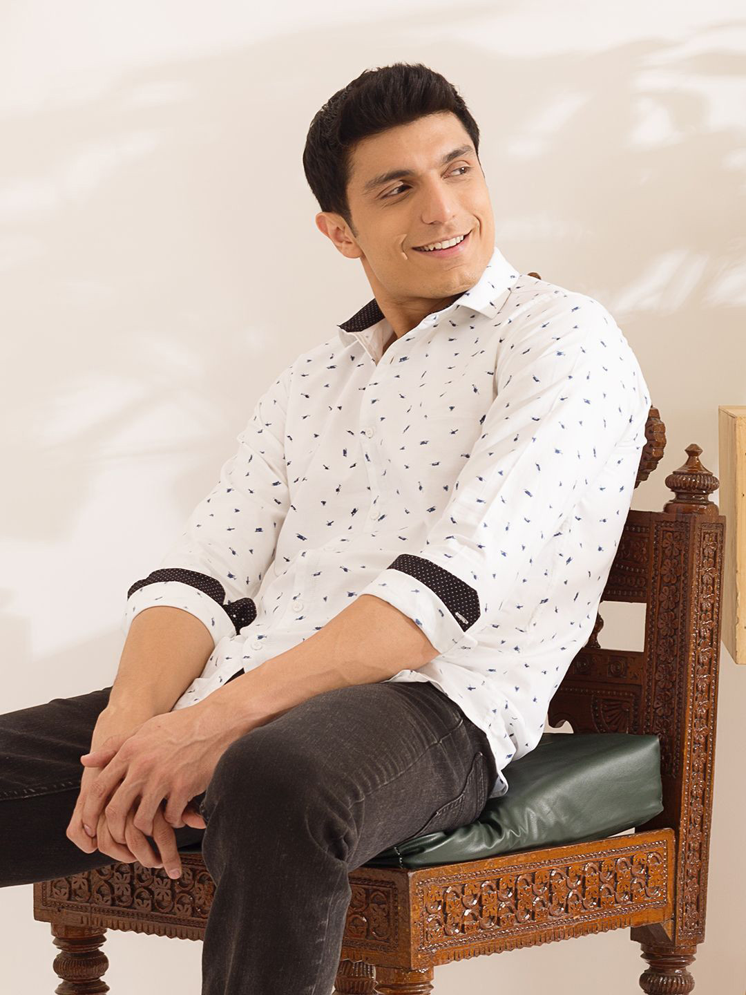 Mculine Men Standard Opaque Printed Casual Shirt