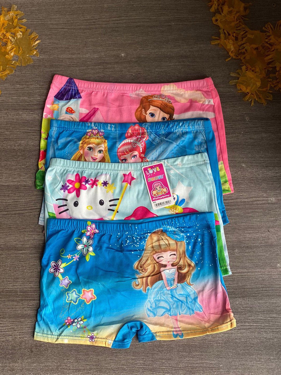 SHREE GANESH FASHION Girls Pack Of 4 Assorted Printed Boy Shorts Briefs PRINCESS 3M 004