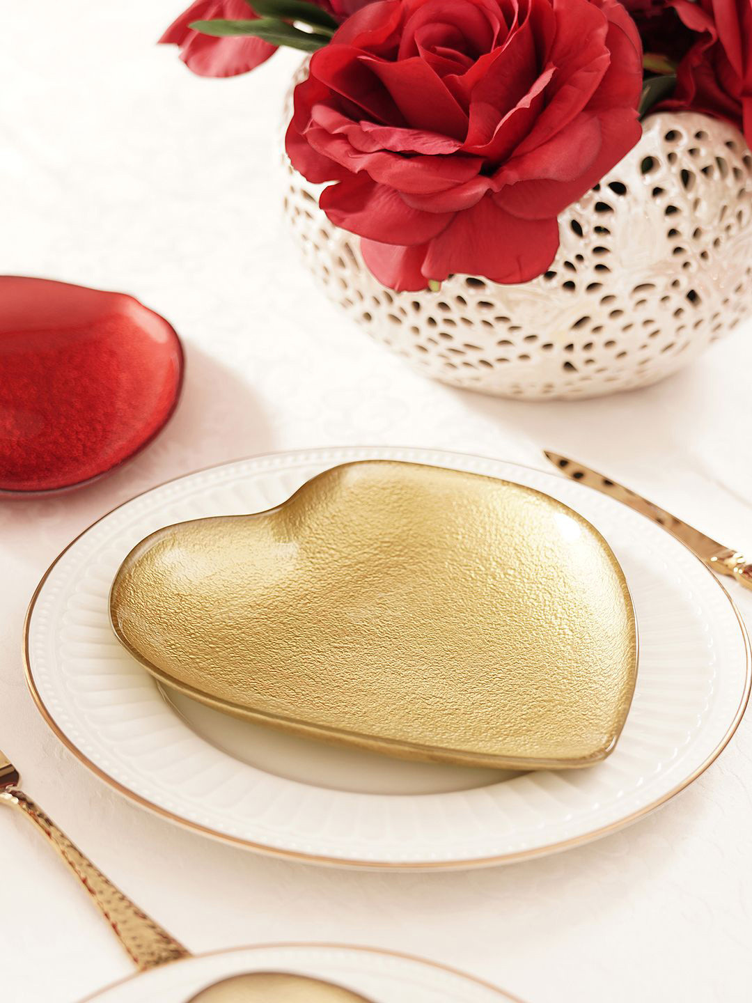 Pure Home and Living Gold Toned Textured Glass Food Platter