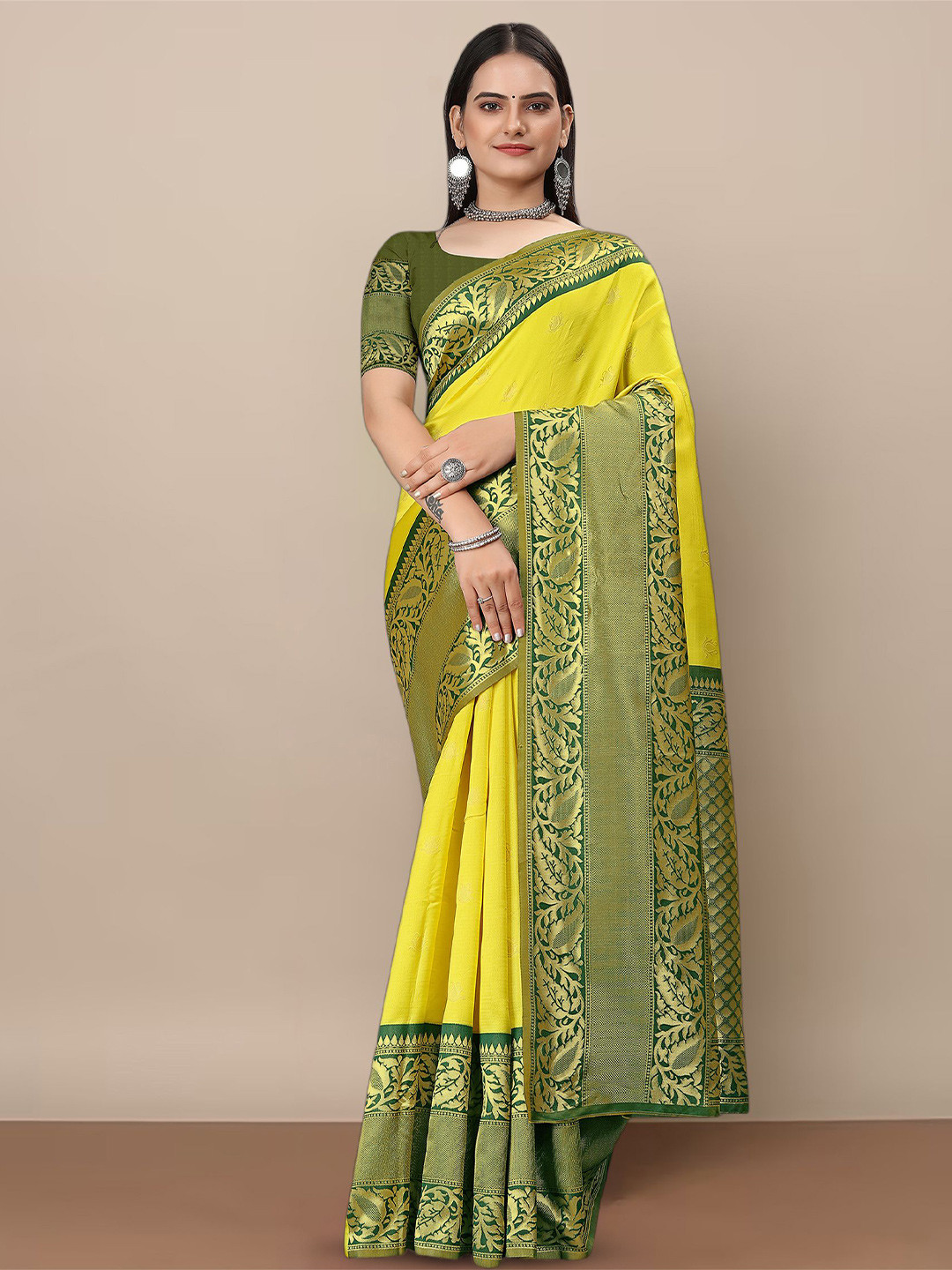 bigben textile Banarasi Saree With Blouse Piece
