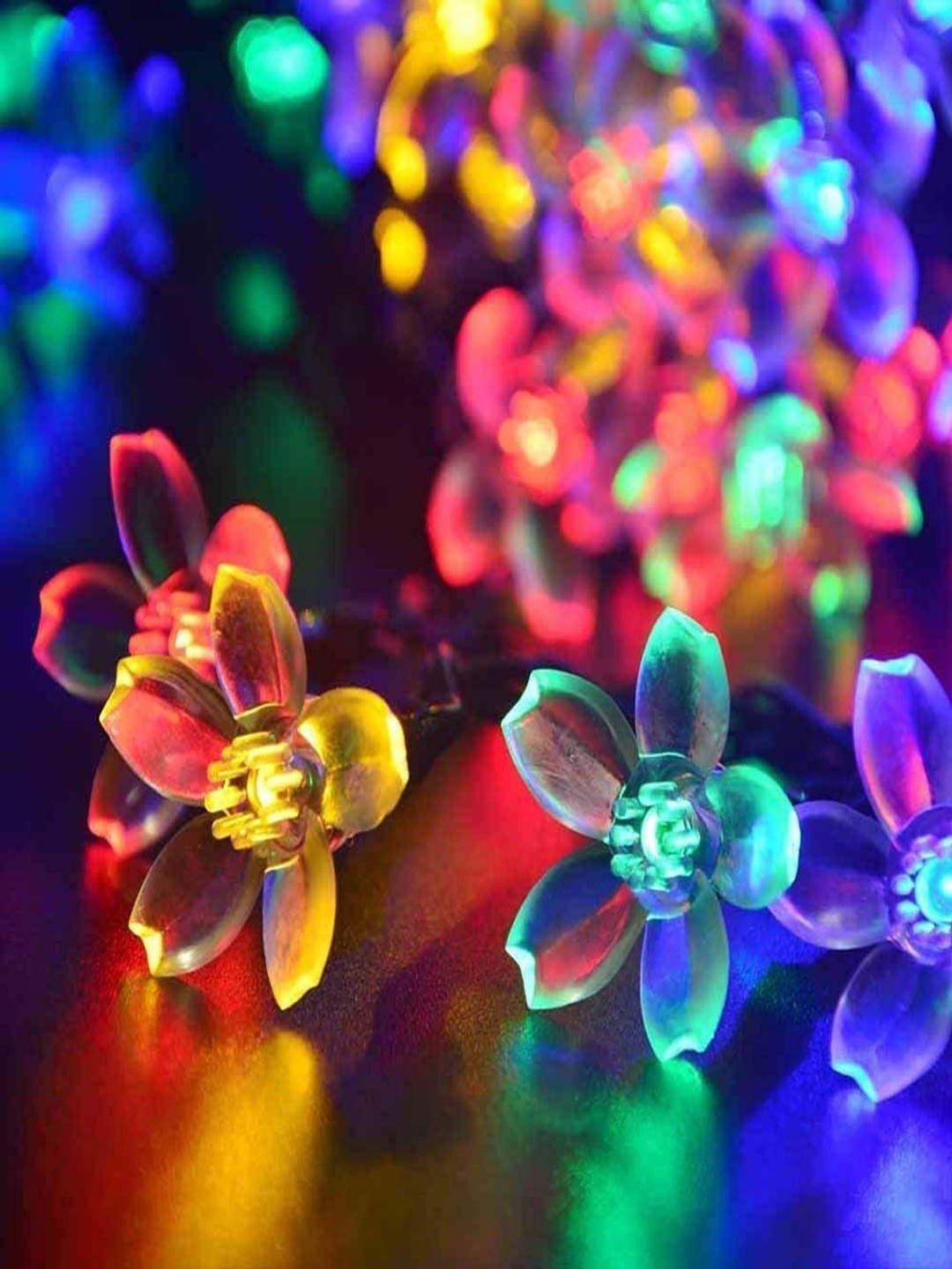 SPARK WORLD Multicolor 15 LEDs Flower String Lights