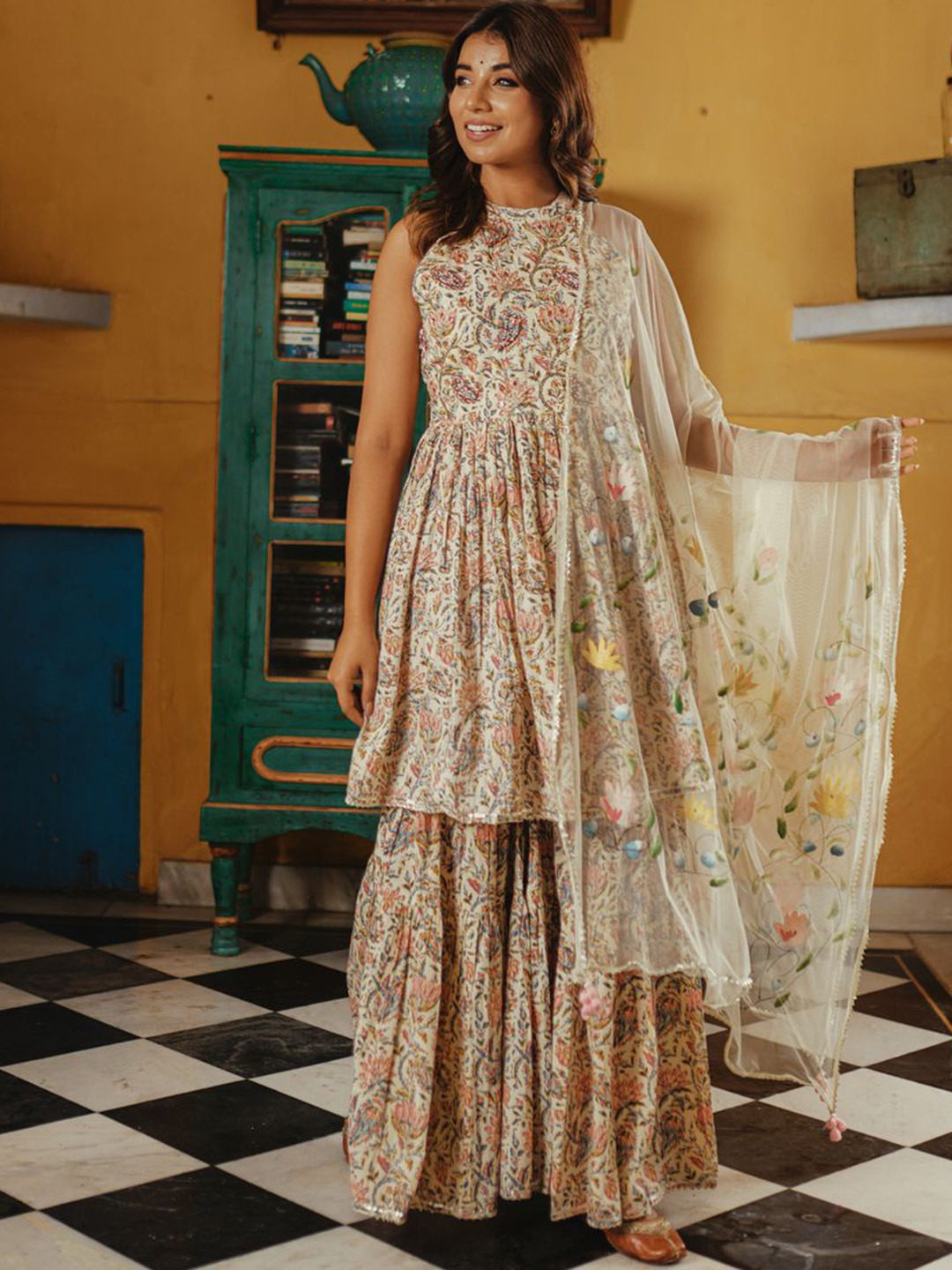 POPPIES LANE Floral Printed Halter Neck Sharara Set with Hand Net Dupatta