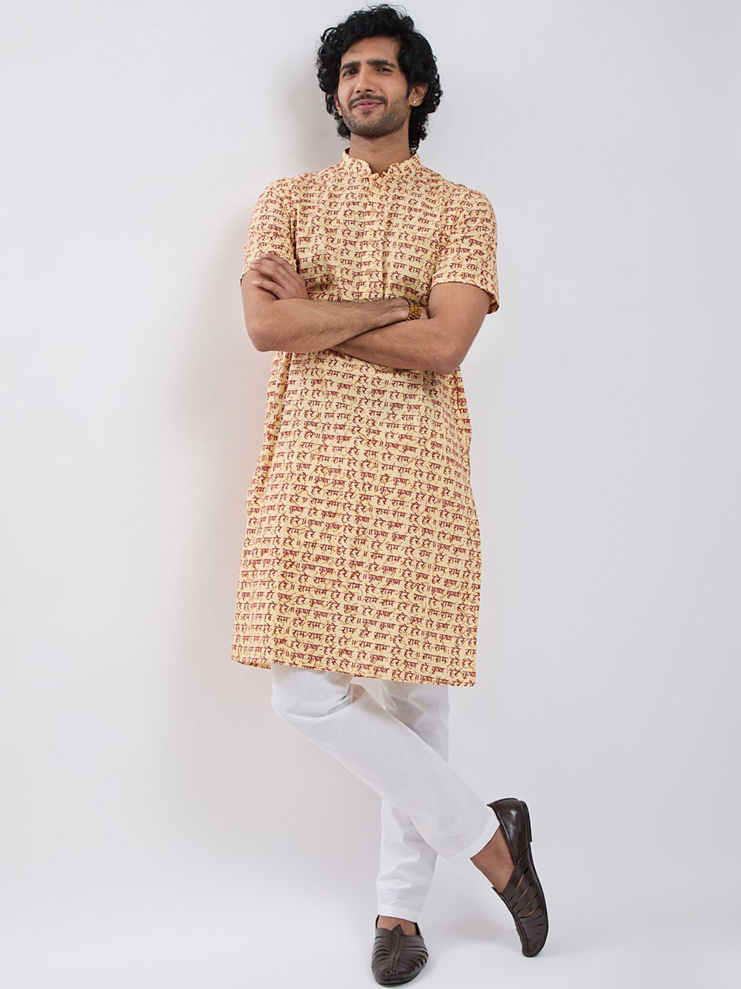 VASTRAMAY Hare Krishna Hare Ram Printed Pure Cotton Straight Kurta with Pyjamas