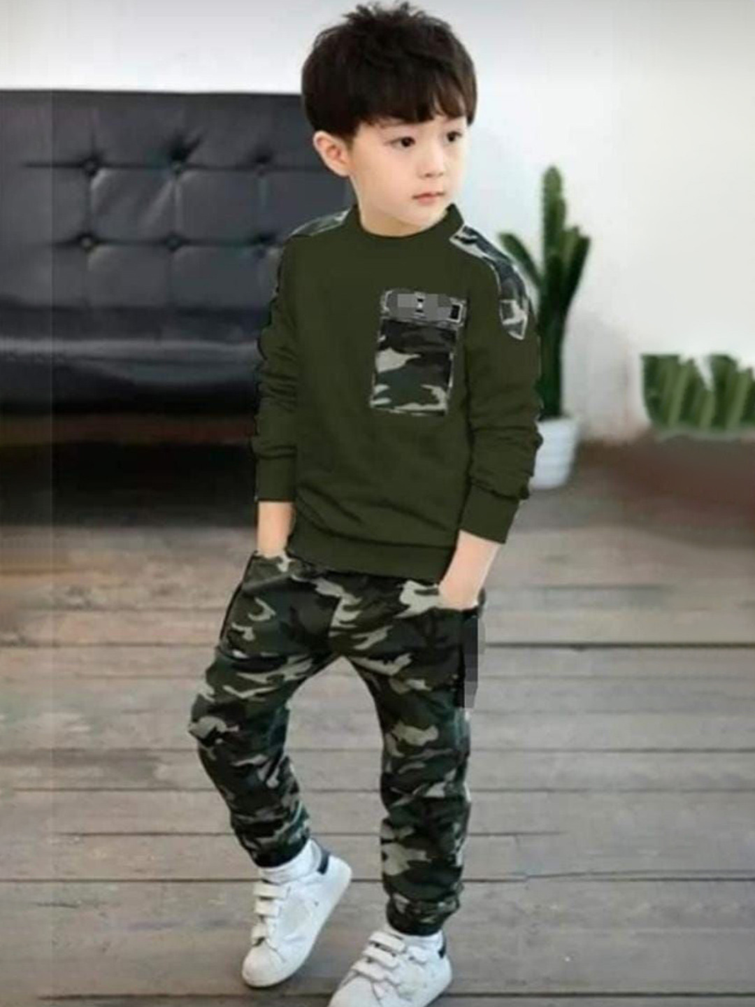 HEERALI FASHION Boys Printed Sweatshirt With Jogger
