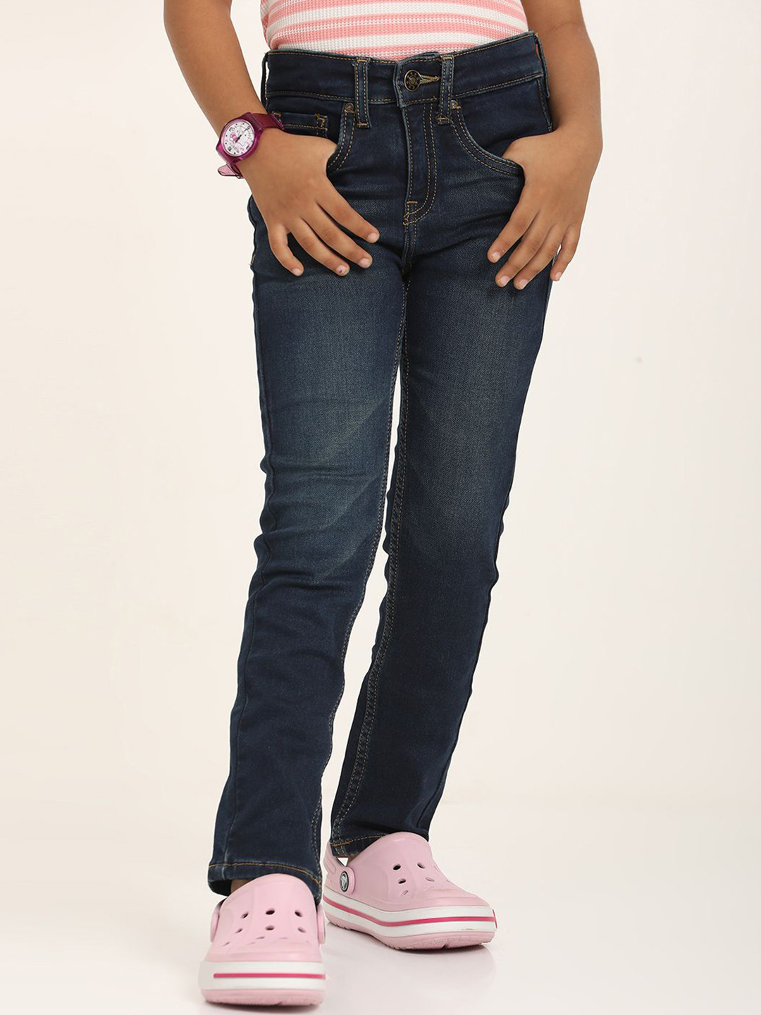 ZION Girls Jean Slim Fit Mildly Distressed Light Fade Coated Stretchable Jeans