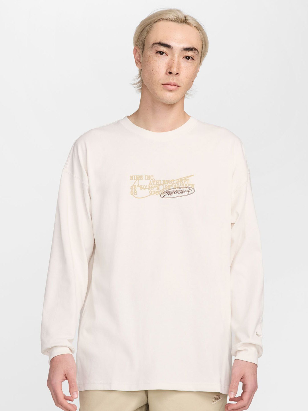 Nike Sportswear Premium Men's Long-Sleeve T-Shirt